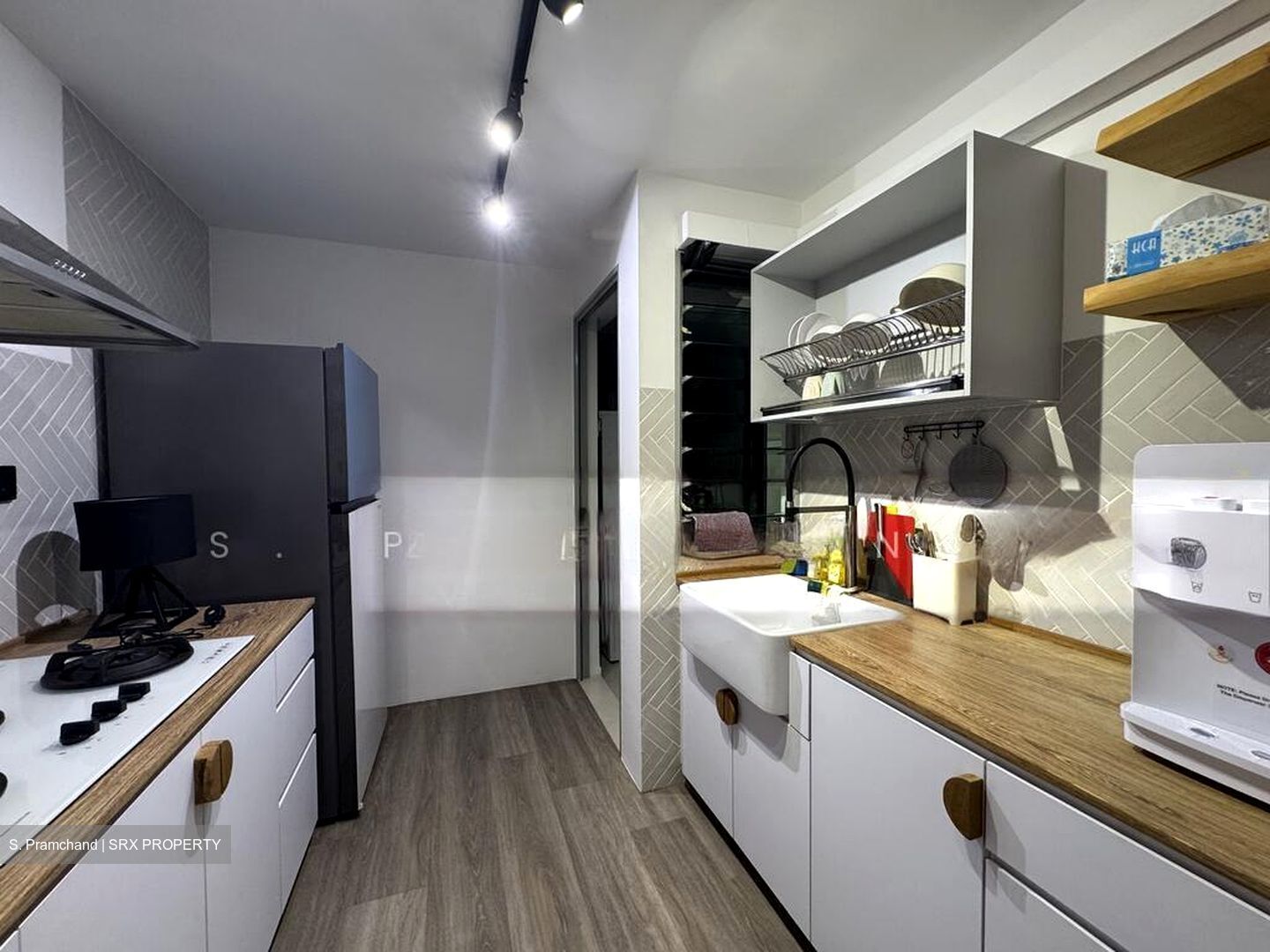 Whitewater (D18), Condominium #504114531